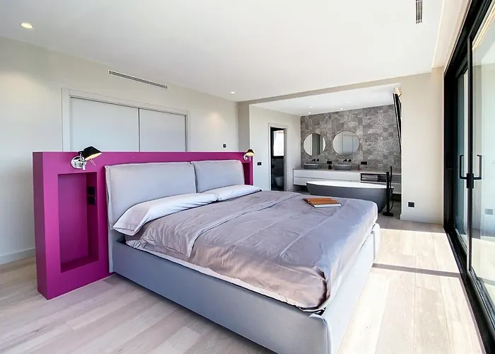 Luxury ***** Villa *