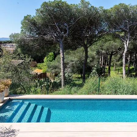 Luxury ***** * פלטחה ד'ארו