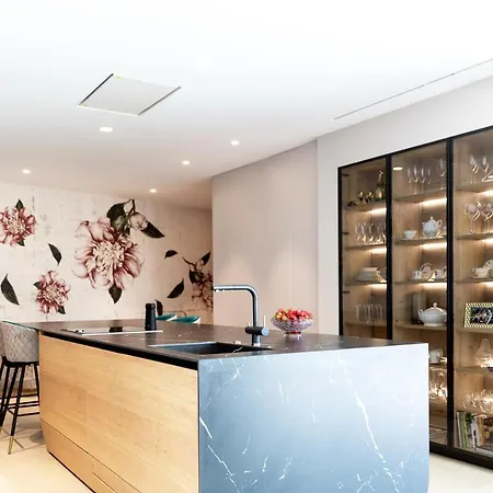 Luxury ***** פלטחה ד'ארו