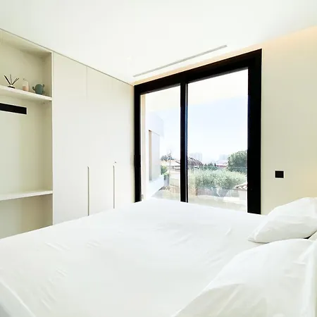 Luxury ***** * פלטחה ד'ארו