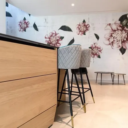 וילה Luxury ***** פלטחה ד'ארו