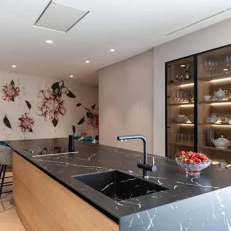 Luxury ***** וילה פלטחה ד'ארו